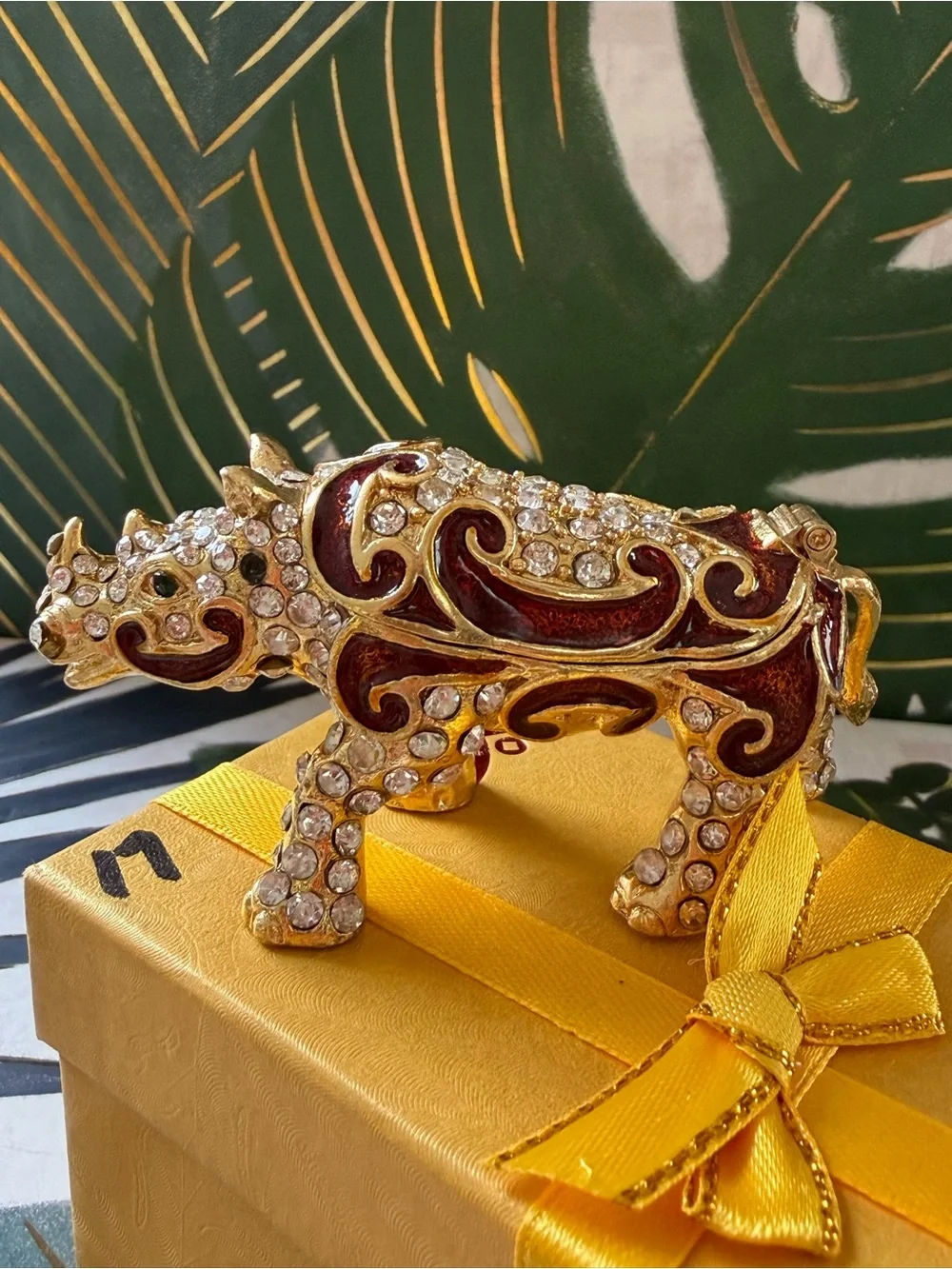 Hand-Painted Enamel Rhinestone Rhino Trinket Box Jewelry Keepsake NIB NWT - Picture 5 of 9